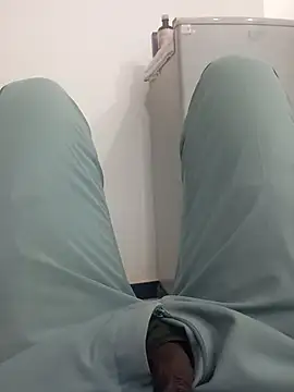 Daddyishere 19 online show from 02-12-26, 05:35