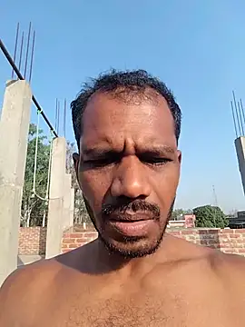 Snapshot of Daddyishere_19 chatting on 04-19-26, 01:38 Daddyishere 19 online show from 04-19-26, 01:38