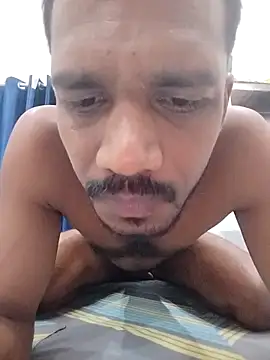 Snapshot of Daddyishere_19 chatting on 04-21-26, 05:28 Daddyishere 19 online show from 04-21-26, 05:28