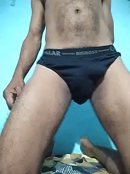 Snapshot of Daddyishere_19 chatting on 05-25-26, 05:24 Daddyishere 19 online show from 05-25-26, 05:24