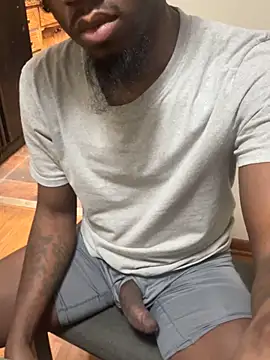 Snapshot of pussyeater_- chatting on 02-13-26, 07:37 pussyeater - online show from 02-13-26, 07:37