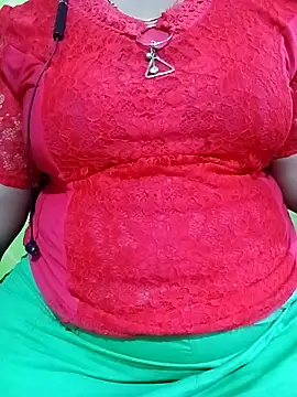 Snapshot of tamilkayal431 chatting on 02-13-26, 06:48 tamilkayal431 online show from 02-13-26, 06:48