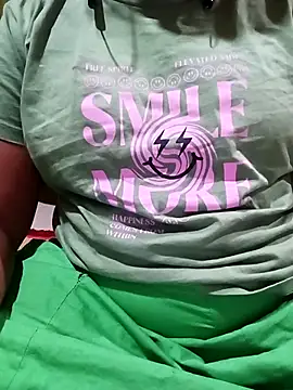 Snapshot of tamilkayal431 chatting on 03-03-26, 06:03 tamilkayal431 online show from 03-03-26, 06:03