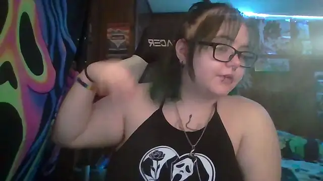 Snapshot of thatskarma chatting on 02-21-26, 06:14 thatskarma online show from 02-21-26, 06:14