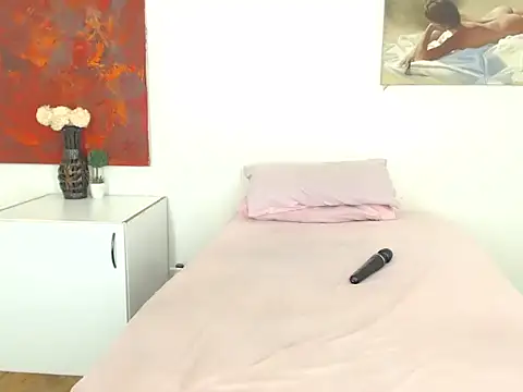 Snapshot of DARKBEAUTY20 chatting on 02-26-26, 05:12 DARKBEAUTY20 online show from 02-26-26, 05:12