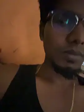 Snapshot of chennai_sexyboy chatting on 02-13-26, 04:08 chennai sexyboy online show from 02-13-26, 04:08