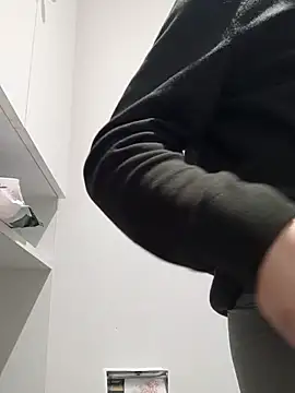 Snapshot of Luluberlu04 chatting on 02-12-26, 08:26 Luluberlu04 online show from 02-12-26, 08:26