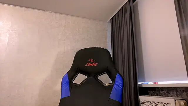 Snapshot of TaliCaan chatting on 02-11-26, 12:32 TaliCaan online show from 02-11-26, 12:32