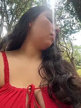 Snapshot of Victoria_Lusty chatting on 02-14-26, 04:04 Victoria Lusty online show from 02-14-26, 04:04