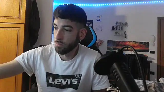 Snapshot of maestroboris95 chatting on 02-07-26, 07:39 maestroboris95 online show from 02-07-26, 07:39