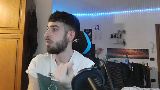 Snapshot of maestroboris95 chatting on 02-17-26, 10:34 maestroboris95 online show from 02-17-26, 10:34