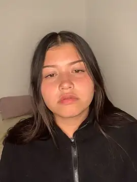 Snapshot of Damn__Love chatting on 02-21-26, 10:55 Damn Love online show from 02-21-26, 10:55