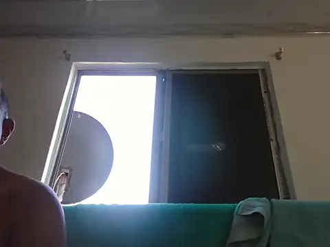 Quillero18 online show from 02-08-26, 02:42