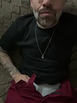 Snapshot of trombaio chatting on 02-13-26, 11:45 trombaio online show from 02-13-26, 11:45