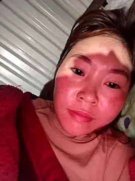 Yiyoongg online show from 02-12-26, 11:44