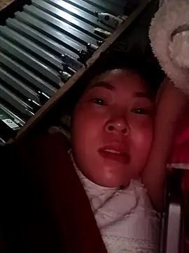 Yiyoongg online show from 04-01-26, 11:57