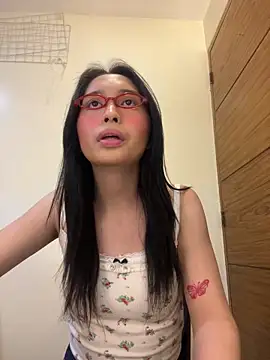 Snapshot of goddess_athena69 chatting on 04-21-26, 02:45 goddess athena69 online show from 04-21-26, 02:45