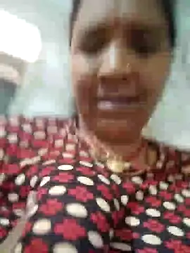 Snapshot of Loomaraj chatting on 07-09-26, 07:34 Loomaraj online show from 07-09-26, 07:34