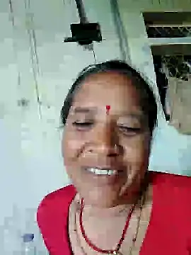 Snapshot of Loomaraj chatting on 07-11-26, 02:47 Loomaraj online show from 07-11-26, 02:47