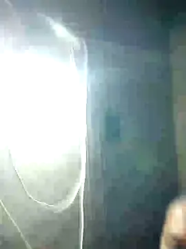 Snapshot of Loomaraj chatting on 07-13-26, 01:08 Loomaraj online show from 07-13-26, 01:08