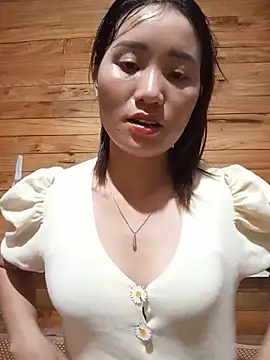 Snapshot of Td3di chatting on 06-19-26, 01:04 Td3di online show from 06-19-26, 01:04