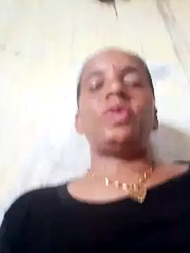 Snapshot of Anitarakkoli chatting on 06-27-26, 05:34 Anitarakkoli online show from 06-27-26, 05:34