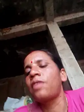 Snapshot of Anitarakkoli chatting on 06-29-26, 10:59 Anitarakkoli online show from 06-29-26, 10:59