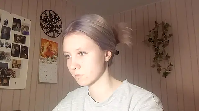 Snapshot of RunawayBr1de chatting on 02-27-26, 03:12 RunawayBr1de online show from 02-27-26, 03:12