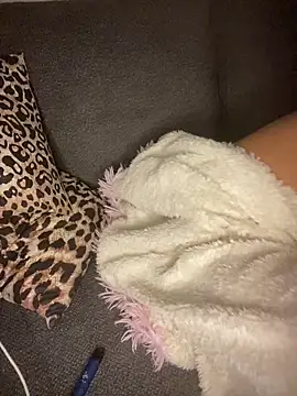 little dreamer  online show from 03-15-26, 07:42