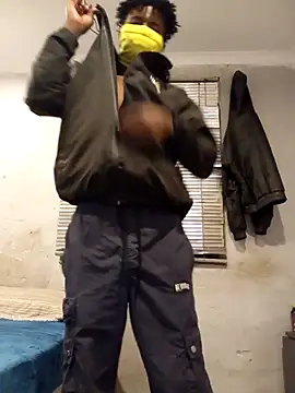 Snapshot of ZEEGOON chatting on 02-22-26, 11:25 ZEEGOON online show from 02-22-26, 11:25