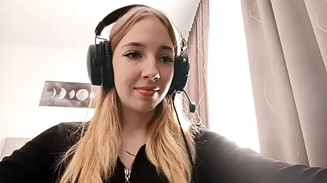 Snapshot of WackyNome chatting on 02-15-26, 07:51 WackyNome online show from 02-15-26, 07:51