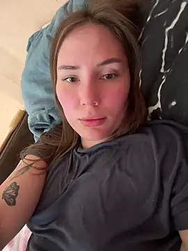 Arielle Vade online show from 05-22-26, 06:24