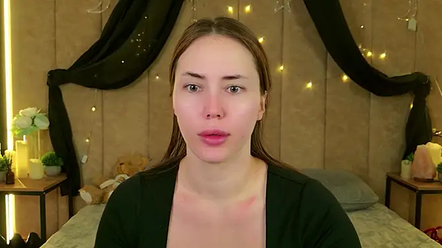Snapshot of Arielle_Vade chatting on 06-11-26, 05:16 Arielle Vade online show from 06-11-26, 05:16