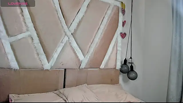 Alexaalove 1 online show from 04-28-26, 05:07