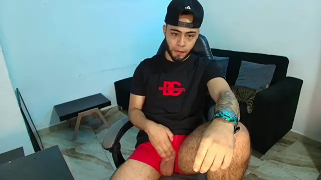 Xanderstone00 online show from 04-05-26, 05:54