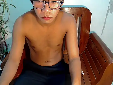 Snapshot of shopiaxox1 chatting on 02-26-26, 06:56 shopiaxox1 online show from 02-26-26, 06:56