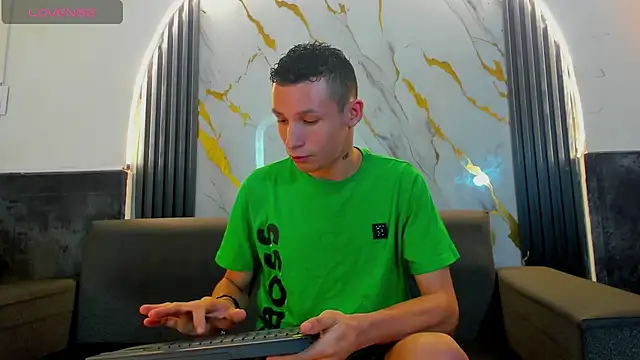 Isaak 26 online show from 03-04-26, 12:00