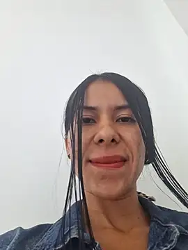 Alannys19 online show from 03-18-26, 08:01