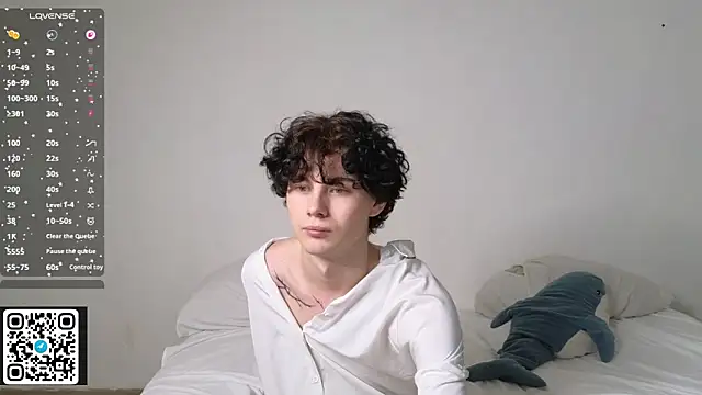 Snapshot of moon_Gloww chatting on 02-11-26, 08:41 moon Gloww online show from 02-11-26, 08:41