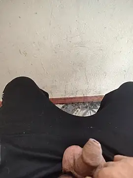 Snapshot of marioyesposa chatting on 02-26-26, 08:30 marioyesposa online show from 02-26-26, 08:30