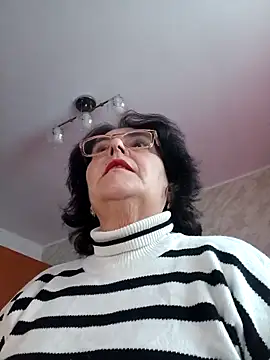 xMaryxAnne online show from 03-31-26, 09:43