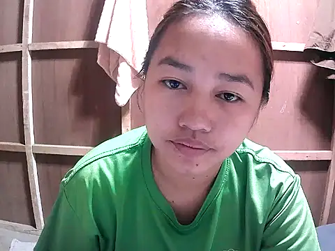 Snapshot of Cloudette_17 chatting on 02-16-26, 05:25 Cloudette 17 online show from 02-16-26, 05:25