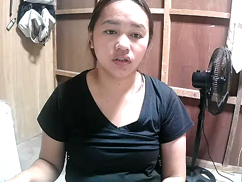 Snapshot of Cloudette_17 chatting on 02-23-26, 03:37 Cloudette 17 online show from 02-23-26, 03:37