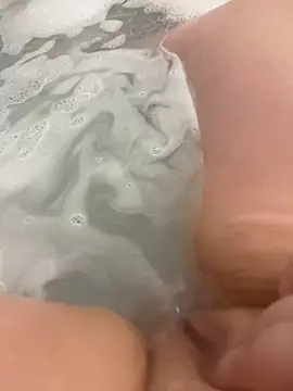 Snapshot of Piper_Milf_36 chatting on 03-01-26, 08:11 Piper Milf 36 online show from 03-01-26, 08:11