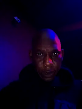 Snapshot of smallt98 chatting on 02-15-26, 07:43 smallt98 online show from 02-15-26, 07:43