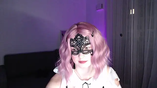 Snapshot of LunaXcherry chatting on 02-25-26, 05:22 LunaXcherry online show from 02-25-26, 05:22