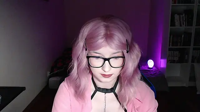 Snapshot of LunaXcherry chatting on 03-02-26, 06:15 LunaXcherry online show from 03-02-26, 06:15