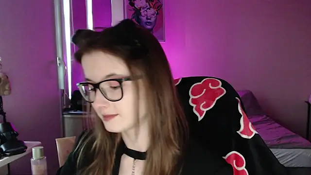Snapshot of LunaXcherry chatting on 06-09-26, 04:51 LunaXcherry online show from 06-09-26, 04:51
