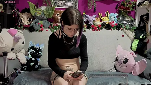 Snapshot of ViGothFox chatting on 02-22-26, 09:02 ViGothFox online show from 02-22-26, 09:02