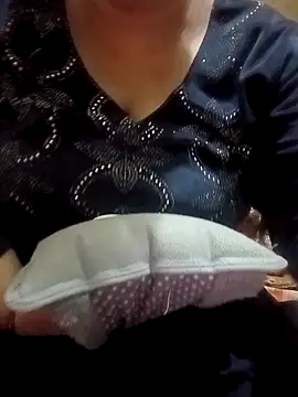 Snapshot of Simran_008 chatting on 02-10-26, 10:36 Simran 008 online show from 02-10-26, 10:36